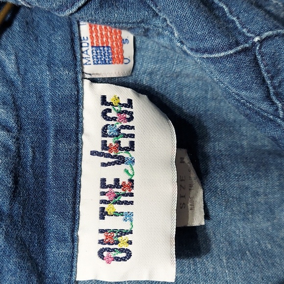 On the verge 100% cotton long sleeve button-down shirt size medium (InvW133) - Picture 2 of 3